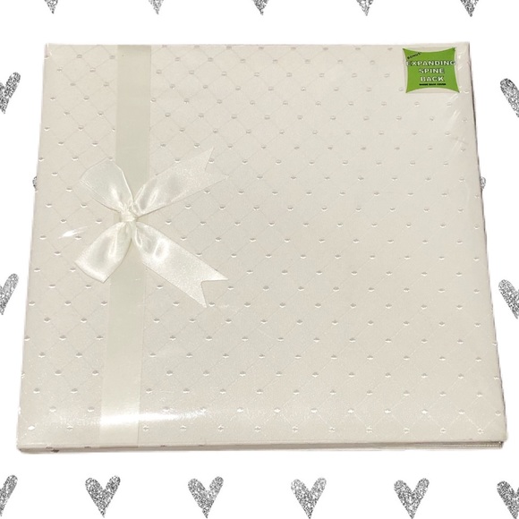 12 x 12 Memory Book Diamond Fabric Ivory NWT - Picture 1 of 2